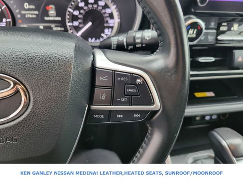 Used 2023 Toyota Highlander L image 33
