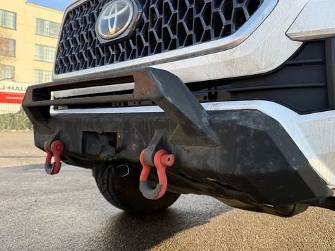 Used 2019 Toyota Tacoma TRD Off-Road image 17