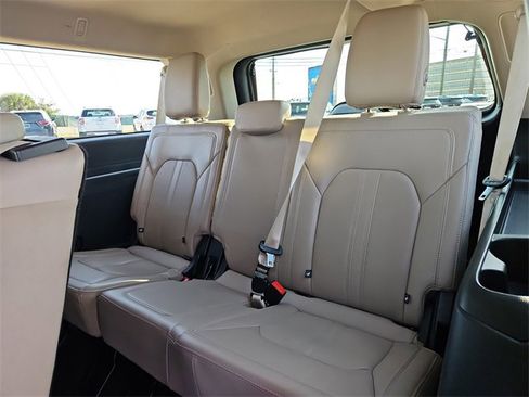Used 2024 Ford Expedition Max Limited image 14