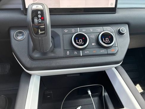 Used 2025 Land Rover Defender 110 S AWD/4WD image 20