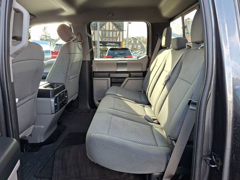 Used 2017 Ford F150 XLT w/ Equipment Group 302A Luxury image 11