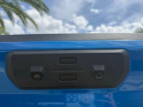 Used 2023 GMC Sierra 1500 AT4 w/ AT4 Premium Package image 23