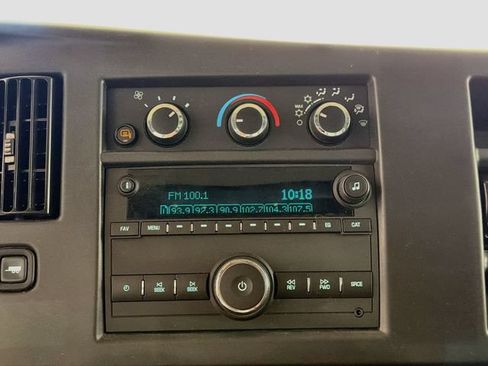 Used 2025 GMC Savana 2500 w/ Driver Convenience Package RWD image 12