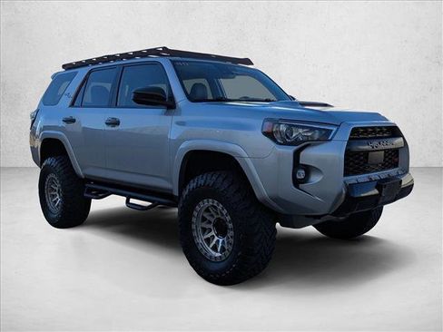 Used 2023 Toyota 4Runner TRD Off-Road image 3