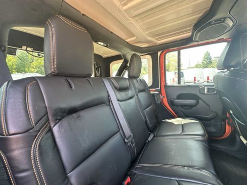 Used 2018 Jeep Wrangler Unlimited Sport S AWD/4WD image 22