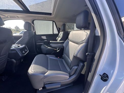 Used 2025 Ford Expedition Max Active image 8