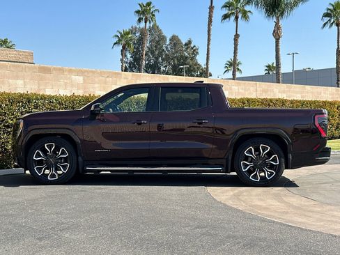 New 2025 GMC Sierra EV Denali AWD/4WD image 7