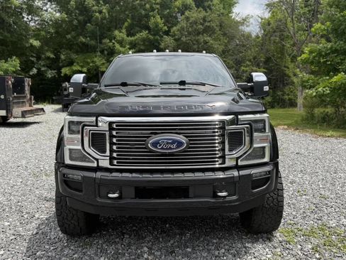 Used 2022 Ford F450 Platinum w/ FX4 Off-Road Package AWD/4WD image 2