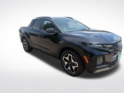Used 2022 Hyundai Santa Cruz Limited AWD/4WD image 2