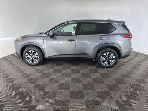 Used 2021 Nissan Rogue SV AWD/4WD image 10