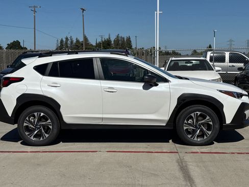 New 2026 Subaru Crosstrek 2.5i Premium AWD/4WD image 2