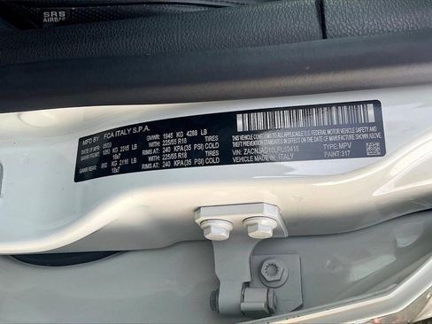 Used 2020 Jeep Renegade Limited image 29