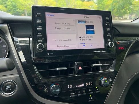 Used 2021 Toyota Camry XSE FWD image 39
