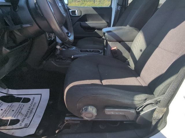 Used 2018 Jeep Wrangler Unlimited Sport S AWD/4WD image 10