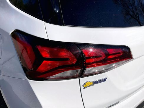 Used 2023 Chevrolet Equinox LT AWD/4WD image 32