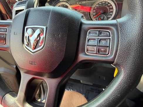 Used 2018 RAM 1500 Classic SLT RWD image 28