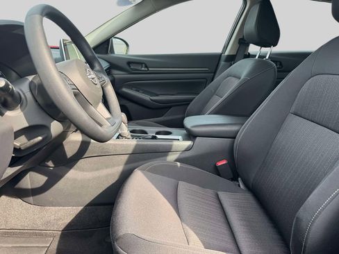 Used 2025 Nissan Altima 2.5 S image 14