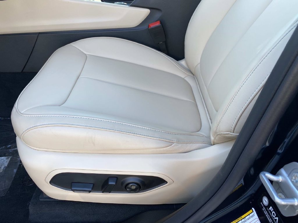 New 2027 Jeep Grand Cherokee Limited AWD/4WD image 10