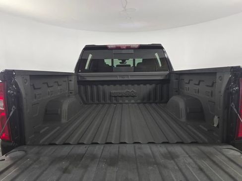 Used 2021 Chevrolet Silverado 1500 High Country w/ Technology Package AWD/4WD image 27