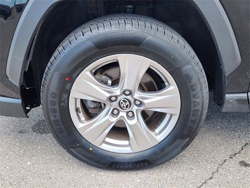 Used 2023 Toyota RAV4 XLE image 14