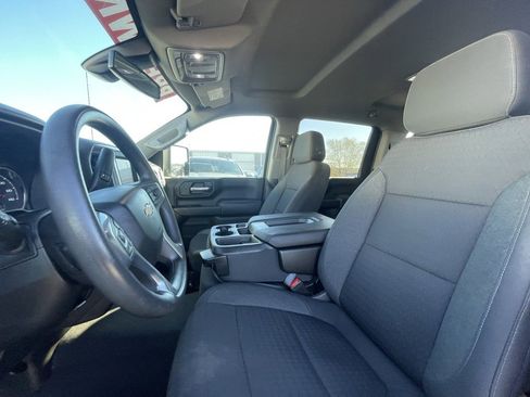 Used 2023 Chevrolet Silverado 2500 Custom w/ Custom Value Package image 21