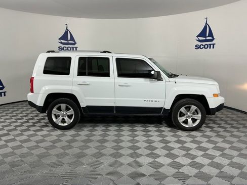 Used 2015 Jeep Patriot Limited w/ Sun/Sound Group image 6