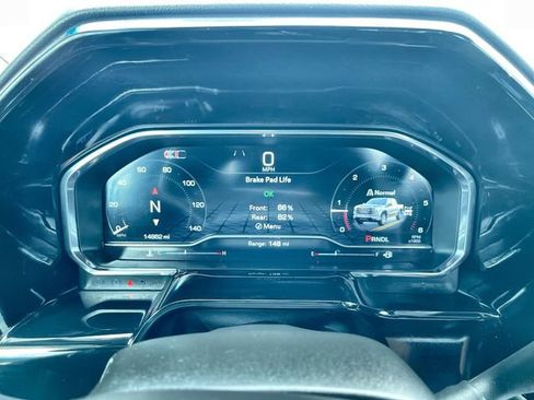 Used 2024 GMC Sierra 1500 Elevation image 12