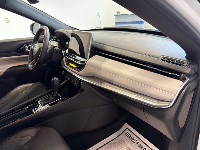 Used 2023 Jeep Compass Limited w/ Sun and Sound Group AWD/4WD image 36