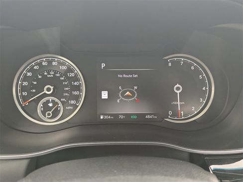 Used 2025 Genesis G70 2.5T w/ Sport Prestige Package image 23