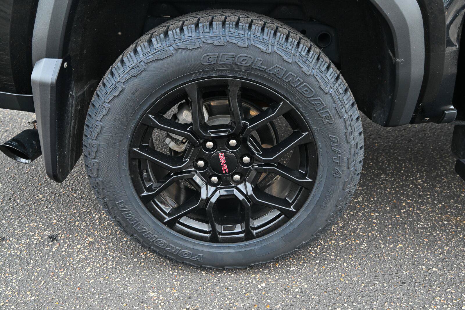 Used 2024 GMC Canyon Denali w/ LPO, Denali Black Edition AWD/4WD image 14