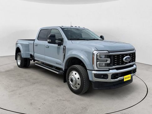 Certified 2025 Ford F450 Lariat w/ FX4 Off-Road Package AWD/4WD image 3