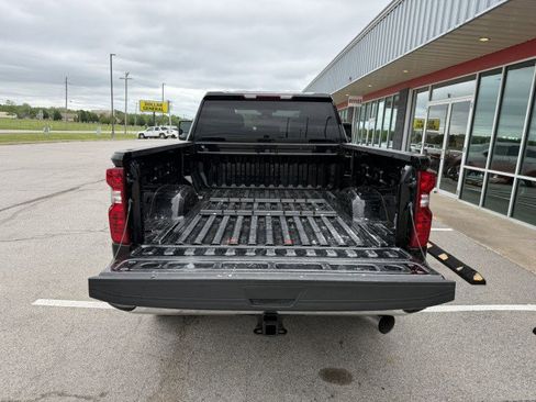 Used 2024 Chevrolet Silverado 2500 LT w/ Convenience Package AWD/4WD image 5