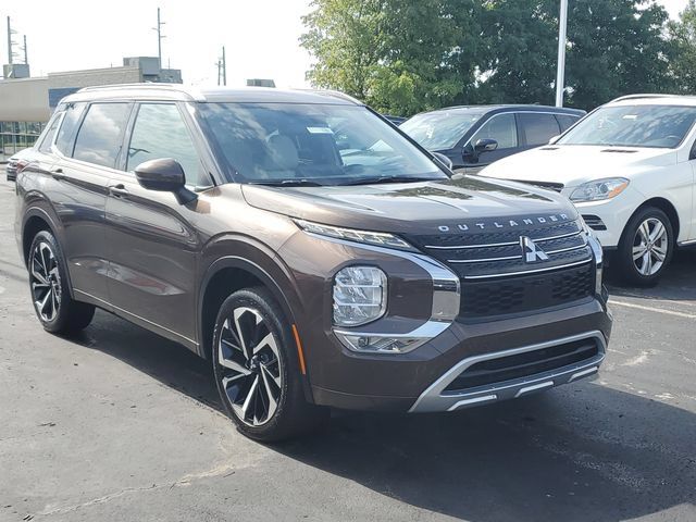 Used 2022 Mitsubishi Outlander SEL FWD image 33