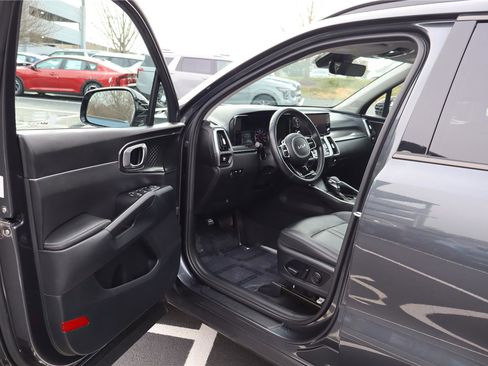 Certified 2023 Kia Sorento S w/ Panoramic Sunroof Package image 12