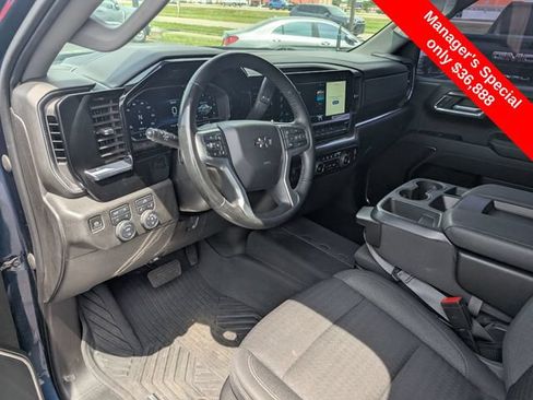 Used 2023 Chevrolet Silverado 1500 RST AWD/4WD image 14