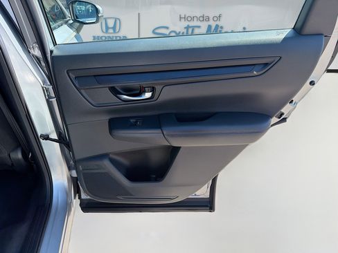 Used 2023 Honda CR-V LX image 30