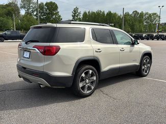 Used 2017 GMC Acadia SLT video 3