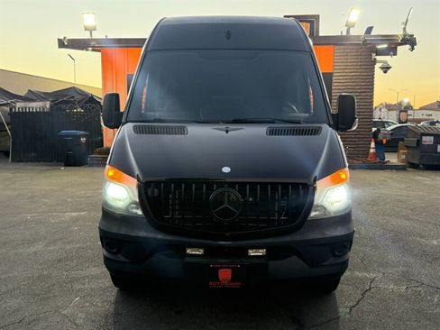 Used 2015 Mercedes-Benz Sprinter 3500 image 2