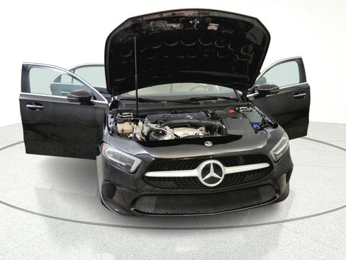 Used 2021 Mercedes-Benz A 220 4MATIC w/ Premium Package image 12