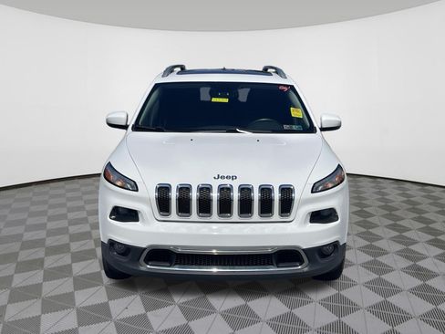Used 2017 Jeep Cherokee Limited AWD/4WD image 3