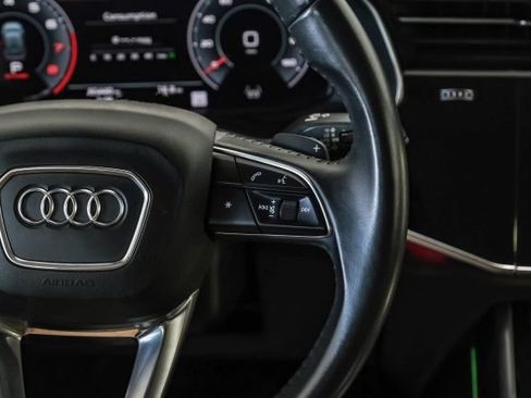 Used 2019 Audi Q8 Premium Plus w/ Premium Plus AWD/4WD image 14