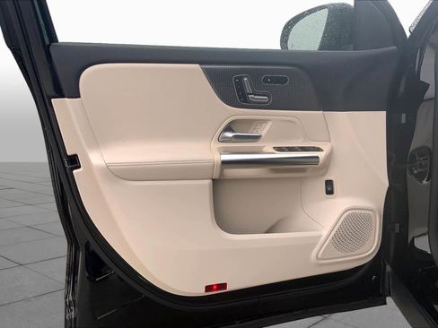 Certified 2021 Mercedes-Benz GLA 250 image 19