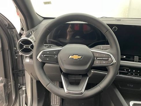 New 2026 Chevrolet Equinox LT AWD/4WD image 9