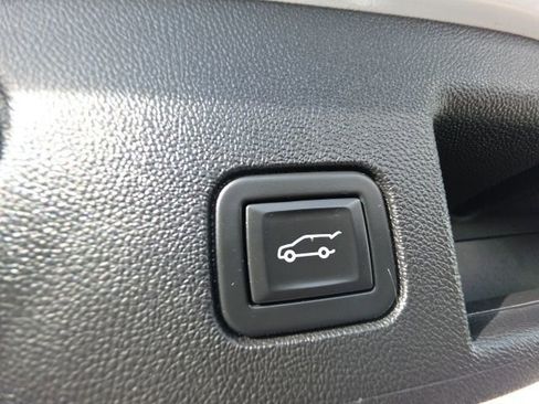 Used 2022 Chevrolet Equinox LT image 31