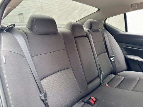 Used 2025 Nissan Altima 2.5 SV w/ SV Premium Package FWD image 33