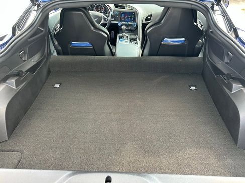 Used 2018 Chevrolet Corvette Stingray Coupe w/ 1LT image 52