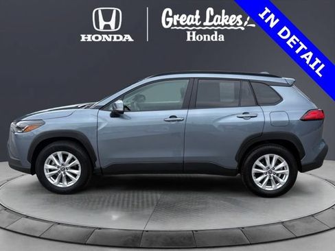 Used 2024 Toyota Corolla Cross LE AWD/4WD image 3