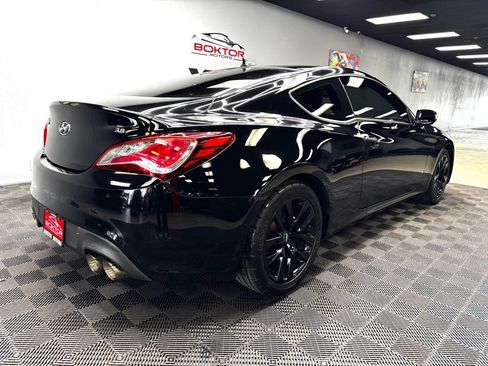 Used 2016 Hyundai Genesis 3.8 image 14