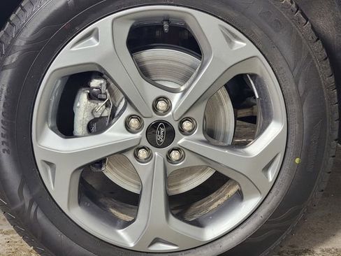 Used 2024 Ford Escape ST-Line w/ Tech Pack #1 AWD/4WD image 10