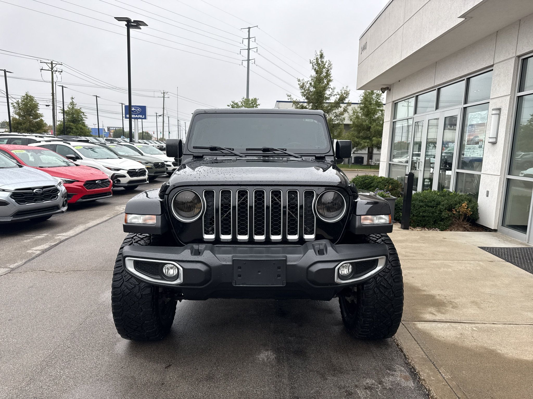 Used 2021 Jeep Gladiator Overland w/ Popular Equipment Package AWD/4WD image 9